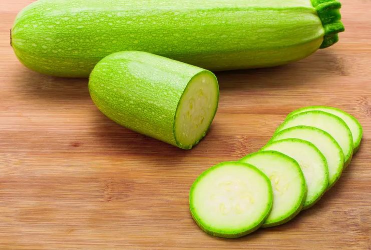 Cream Zucchini Seeds, Pale Green  Zucchini Seeds